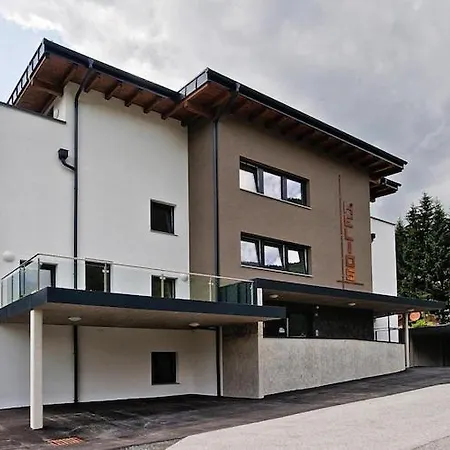 Apartment In The Heart Of Neukirchen Neukirchen am Grossvenediger Exterior photo